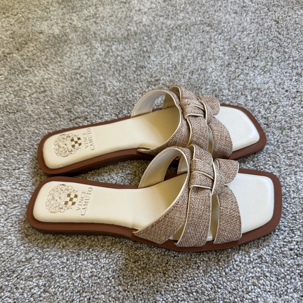 Vince Camuto Beige Woven Slide Sandals 7